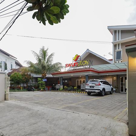 Reddoorz Plus At Swun Stay Raya Langsep Malang Kültér fotó