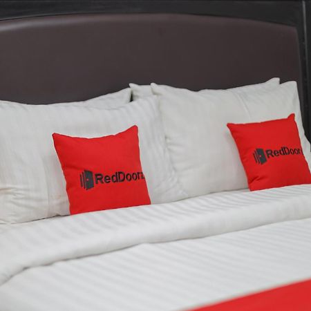 Reddoorz Plus At Swun Stay Raya Langsep Malang Kültér fotó