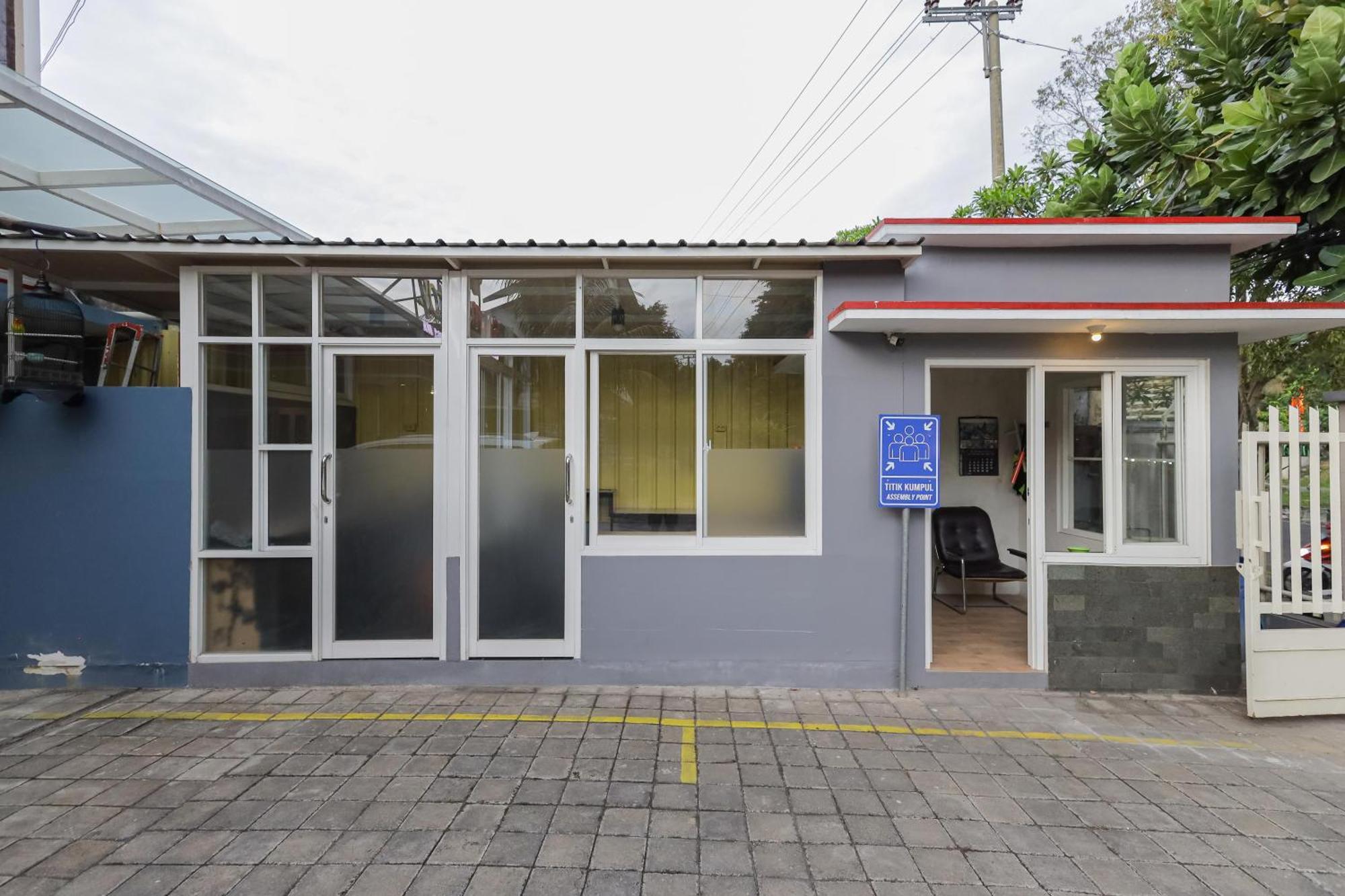 Reddoorz Plus At Swun Stay Raya Langsep Malang Kültér fotó
