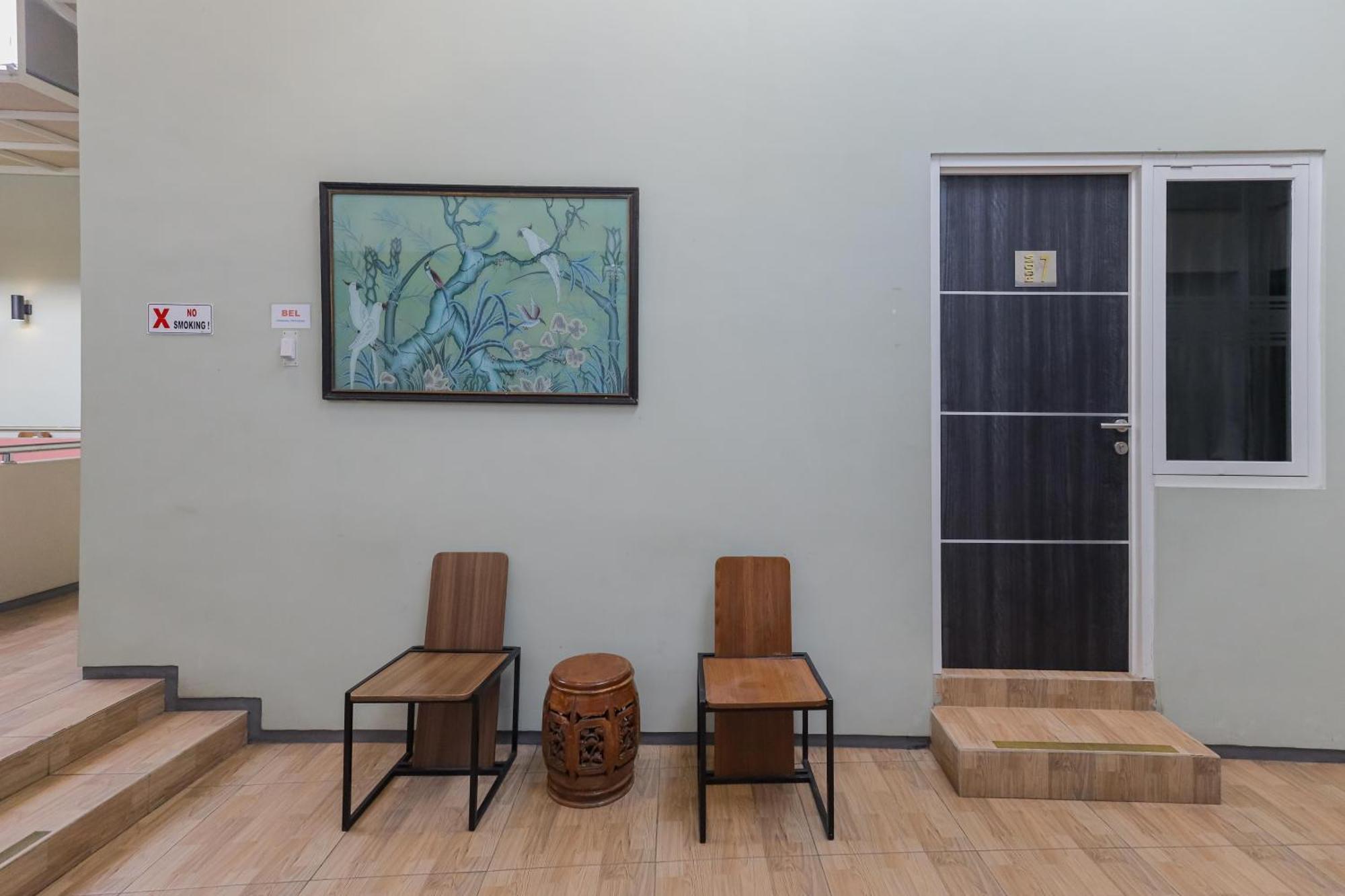 Reddoorz Plus At Swun Stay Raya Langsep Malang Kültér fotó