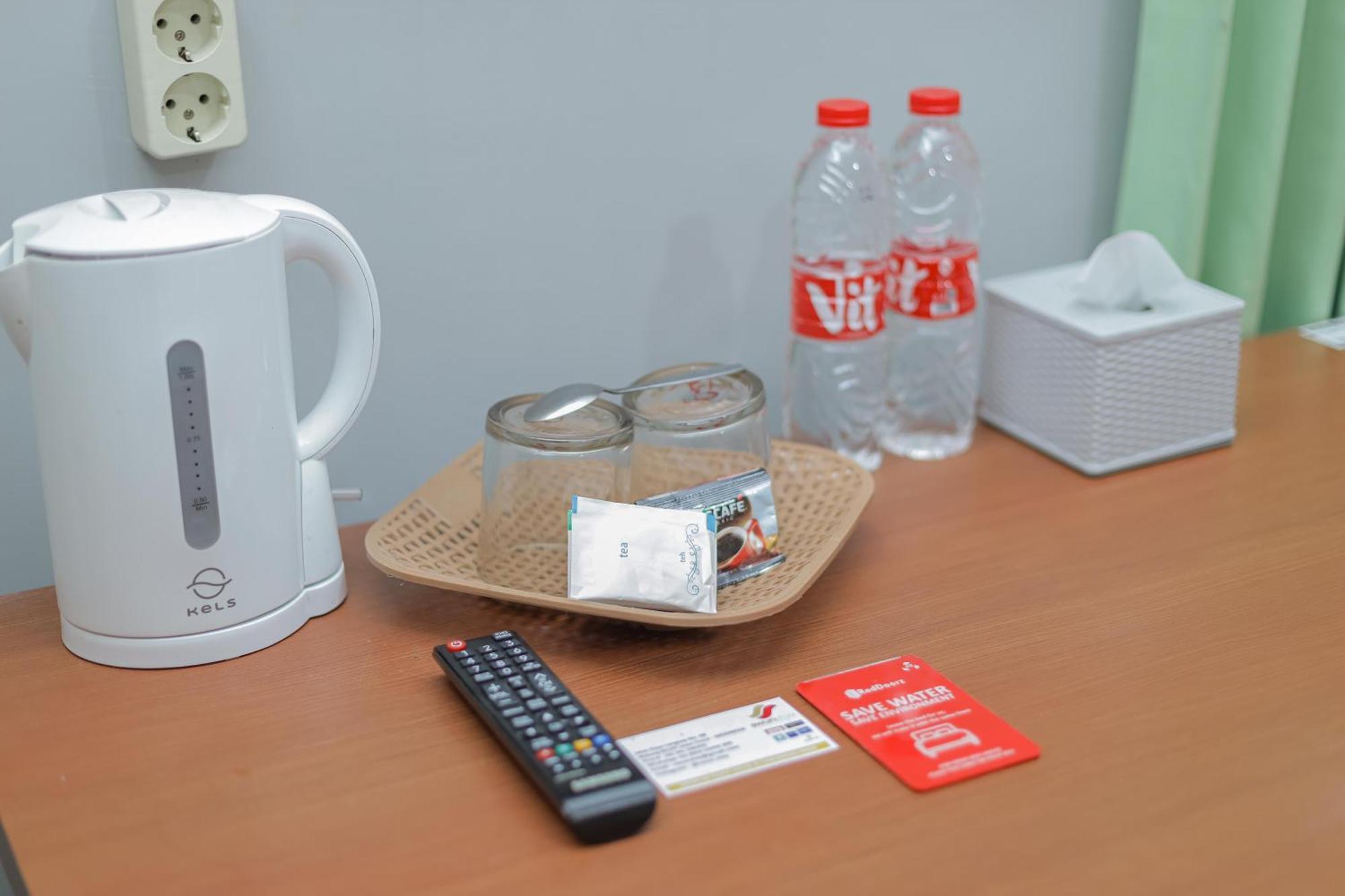 Reddoorz Plus At Swun Stay Raya Langsep Malang Kültér fotó